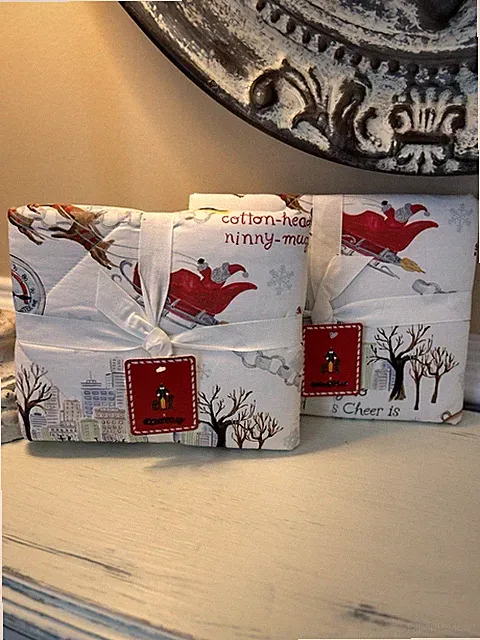 Pottery Barn Elf The Movie Comforter STANDARD Shams (2) NWT