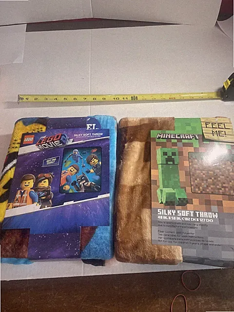 The Lego Movie 2 Silky Soft Throw 40in x 50in Very Rare & Minecraft Throw